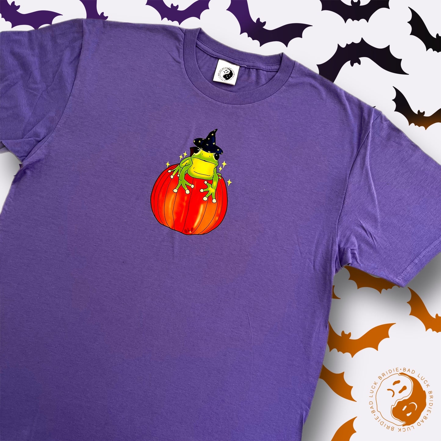 pumpkin frog t-shirt